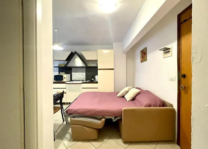 150 Metri Dal Mare Bilocale Con Wi-fi In Centro. Apartamento Loano