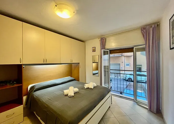 Apartamento 150 Metri Dal Mare Bilocale Con Wi-fi In Centro.